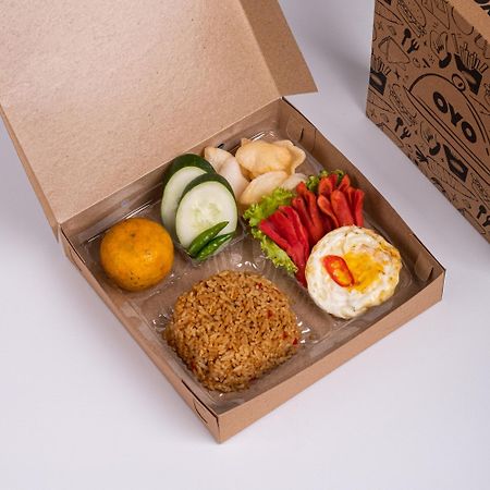 Super Oyo Capital O 90336 Olive Guest House スラバヤ エクステリア 写真