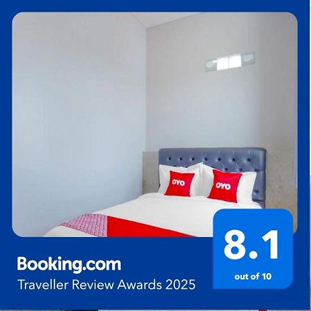 Super Oyo Capital O 90336 Olive Guest House スラバヤ エクステリア 写真