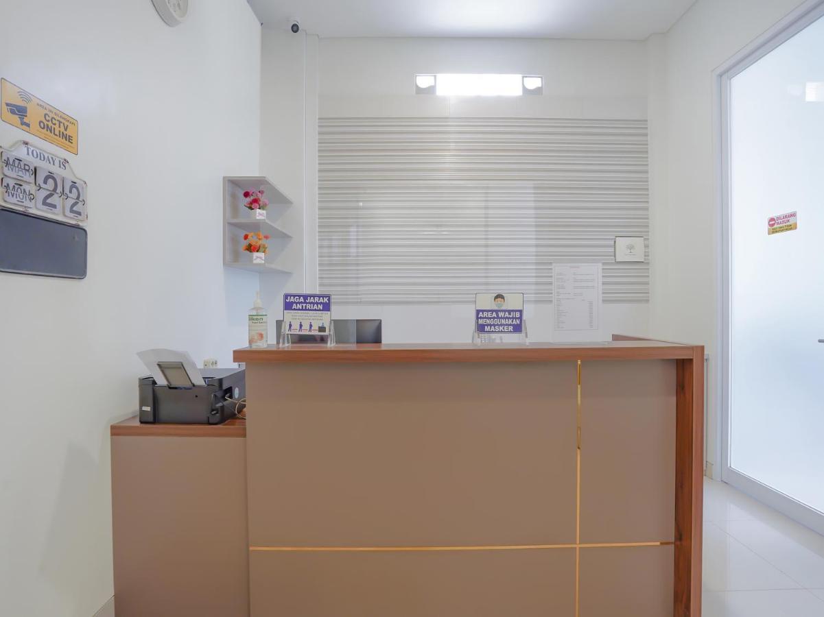 Super Oyo Capital O 90336 Olive Guest House スラバヤ エクステリア 写真