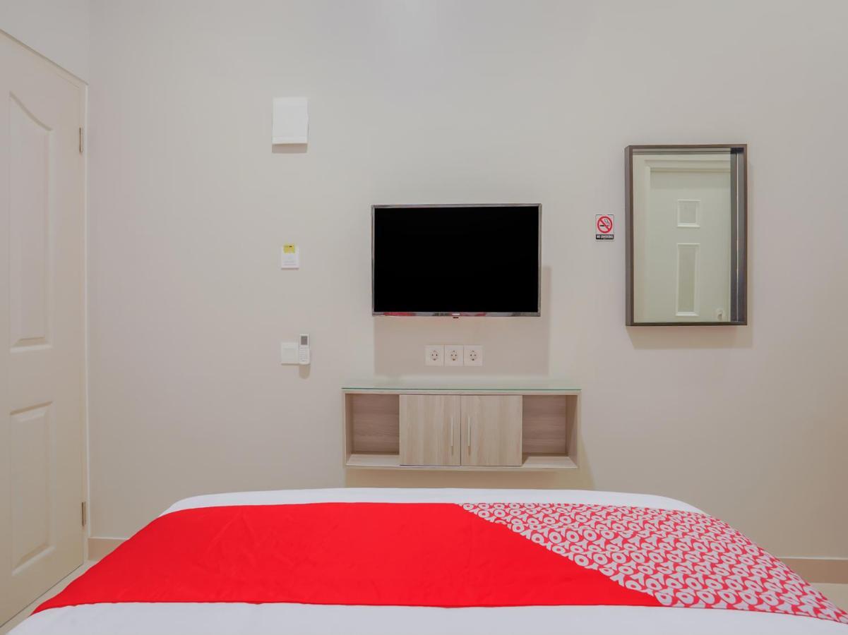 Super Oyo Capital O 90336 Olive Guest House スラバヤ エクステリア 写真